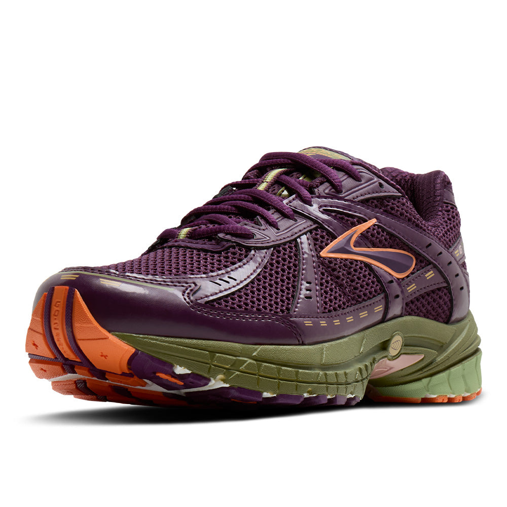 Brooks Adrenaline GTS 10 "Pickled Beet"
