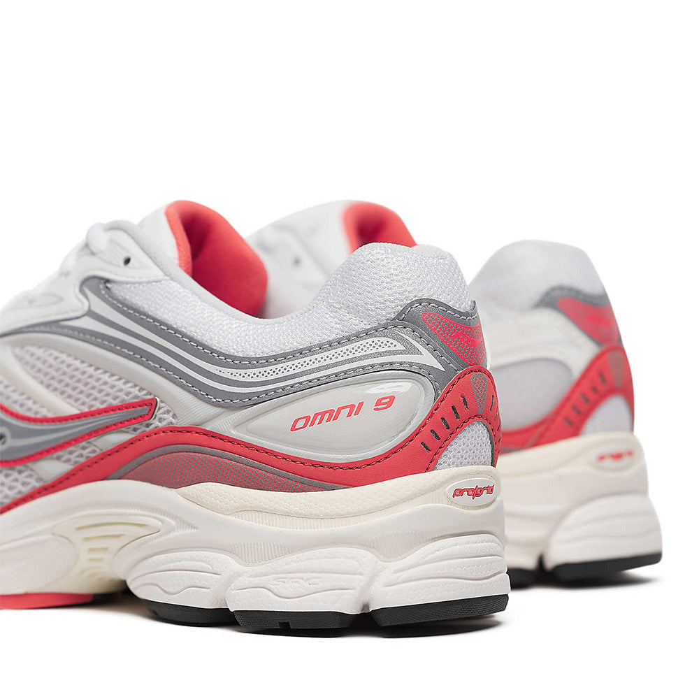 Saucony ProGrid Omni 9 TMY "Coral"